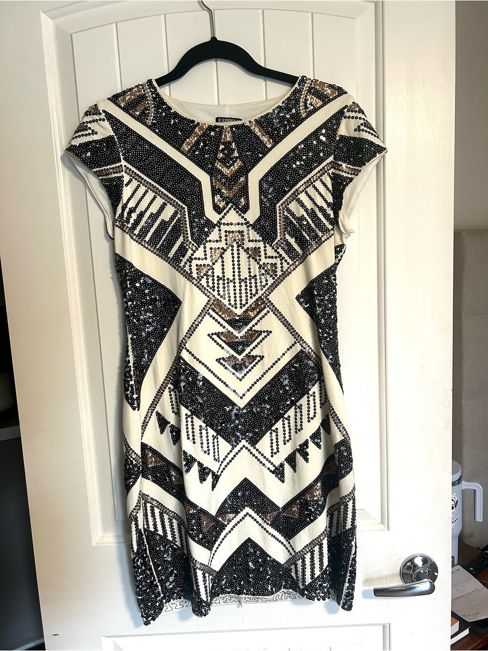 Express White Black and Gold Sequin Geometric Cap-Sleeve Dress